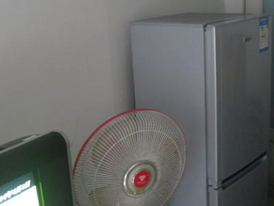 二手家電及家具出售 冰箱、康佳電視、落地風(fēng)扇等
